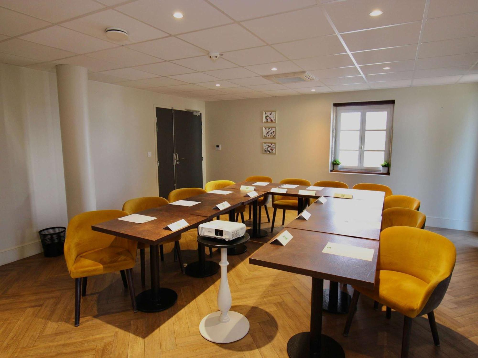 Ibis Styles Dijon Sud Domaine De Beauregard 21600 Longvic Hotel Eksteriør billede